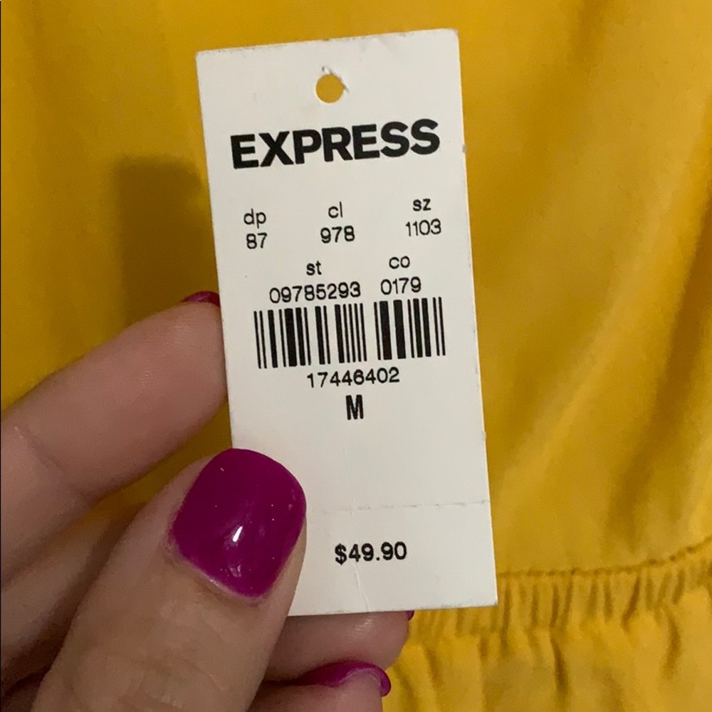 Express Keyhole Peplum Top - Picture 5 of 5